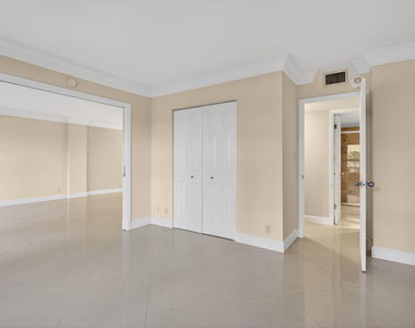 405 N Ocean Boulevard - Photo Thumbnail 21