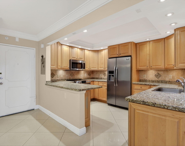 405 N Ocean Boulevard - Photo Thumbnail 13