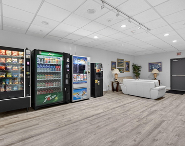 405 N Ocean Boulevard - Photo Thumbnail 36