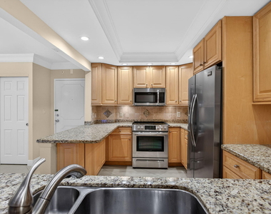 405 N Ocean Boulevard - Photo Thumbnail 11