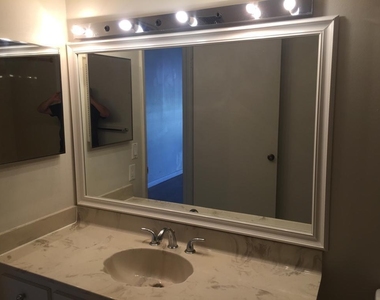17500 N Bay Road - Photo Thumbnail 8