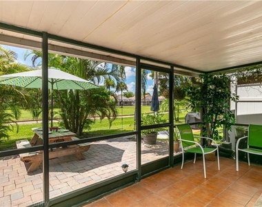 7610 Pinewalk Drive S - Photo Thumbnail 1