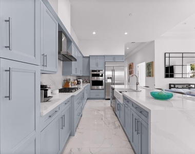 10145 Timber Creek Way - Photo Thumbnail 7
