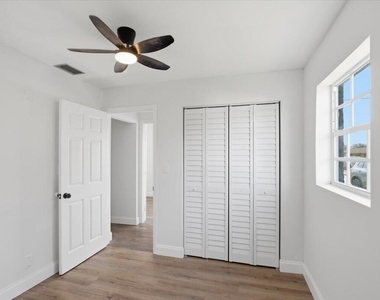 270 Sw 10th Avenue - Photo Thumbnail 23