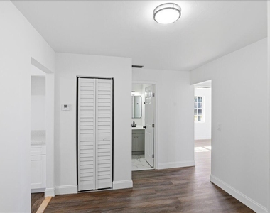 270 Sw 10th Avenue - Photo Thumbnail 20