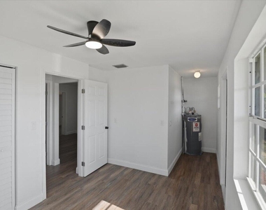 270 Sw 10th Avenue - Photo Thumbnail 27