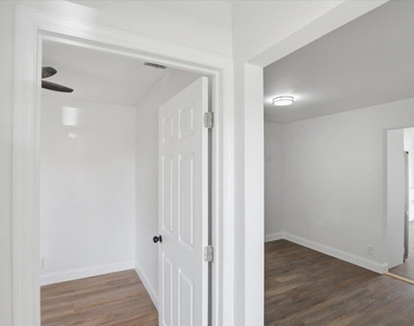 270 Sw 10th Avenue - Photo Thumbnail 18