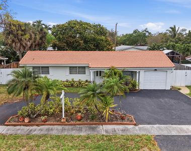 2120 Ne 62nd Court - Photo Thumbnail 1