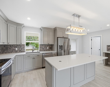 2120 Ne 62nd Court - Photo Thumbnail 12
