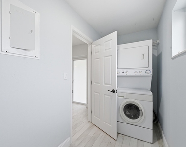 2120 Ne 62nd Court - Photo Thumbnail 22