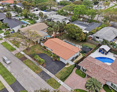 2120 Ne 62nd Court - Photo Thumbnail 29