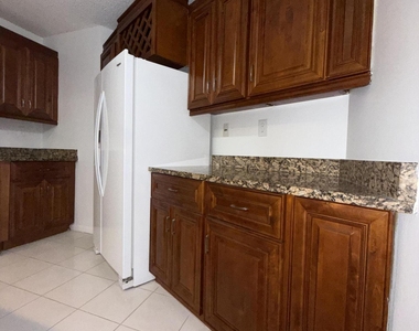 3757 Victoria Drive - Photo Thumbnail 4