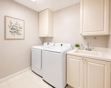 35 Harbour Isle Drive W - Photo Thumbnail 8