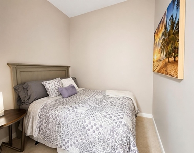 35 Harbour Isle Drive W - Photo Thumbnail 9