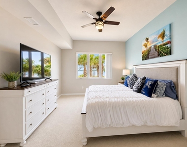 35 Harbour Isle Drive W - Photo Thumbnail 6