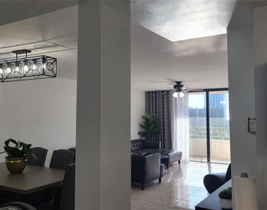 2500 Parkview Drive - Photo Thumbnail 5