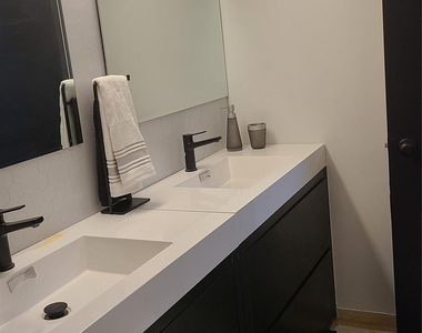 2500 Parkview Drive - Photo Thumbnail 20