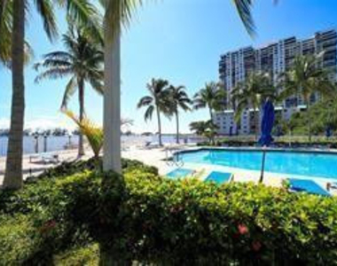 2101 Brickell Avenue - Photo Thumbnail 21