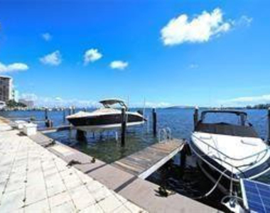 2101 Brickell Avenue - Photo Thumbnail 22