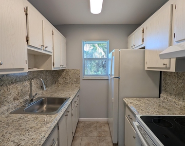 2301 Se 4th Street - Photo Thumbnail 13