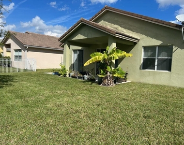 9981 Sw Glenbrook Drive - Photo Thumbnail 1