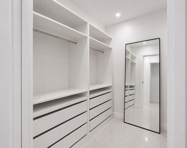6249 Bay Club Drive - Photo Thumbnail 5