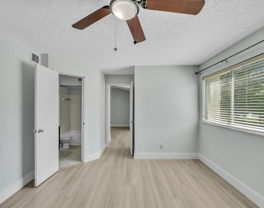 731 Vista Isles Drive - Photo Thumbnail 11