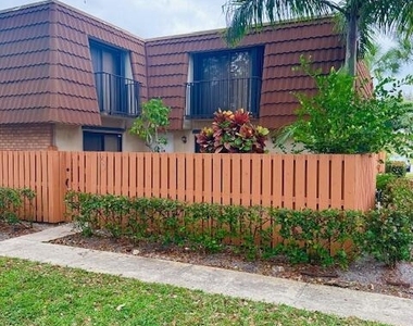 205 Charter Way - Photo Thumbnail 18