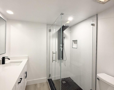 205 Charter Way - Photo Thumbnail 6