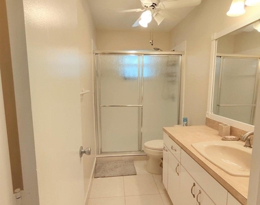 1826 Sw Congress Boulevard - Photo Thumbnail 22