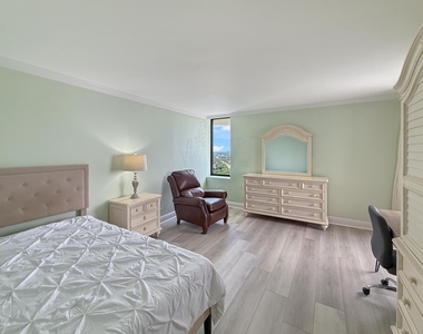 5080 N Ocean Drive - Photo Thumbnail 16