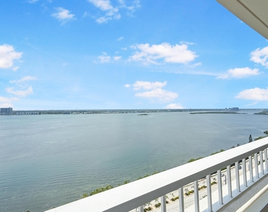 5080 N Ocean Drive - Photo Thumbnail 18