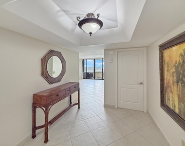 5080 N Ocean Drive - Photo Thumbnail 2
