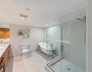 5080 N Ocean Drive - Photo Thumbnail 4