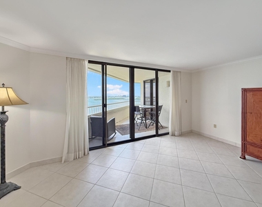 5080 N Ocean Drive - Photo Thumbnail 6