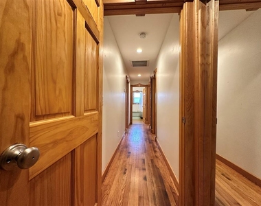 2833 Kent Drive - Photo Thumbnail 13