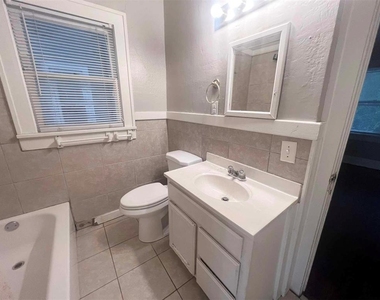 1432 Nw 45th Street - Photo Thumbnail 12