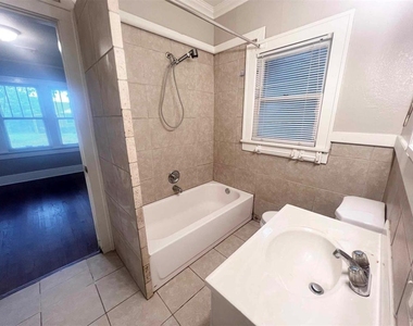 1432 Nw 45th Street - Photo Thumbnail 11