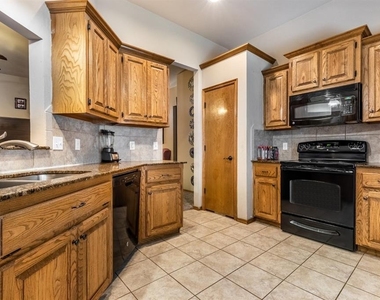 8205 Hillers Road - Photo Thumbnail 27