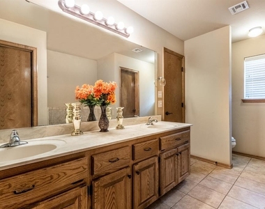 8205 Hillers Road - Photo Thumbnail 15
