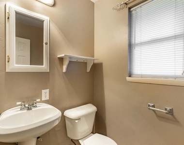 2108 Henderson Drive - Photo Thumbnail 10