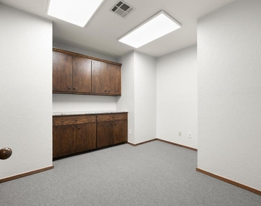 1616 E 19th Street - Photo Thumbnail 7