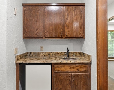 1616 E 19th Street - Photo Thumbnail 17