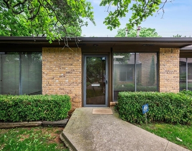 1616 E 19th Street - Photo Thumbnail 3