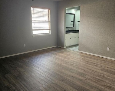 14304 S Brent Drive - Photo Thumbnail 7