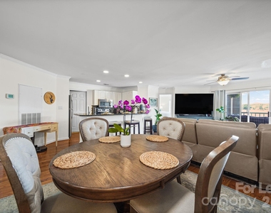 18637 Vineyard Point Lane - Photo Thumbnail 8
