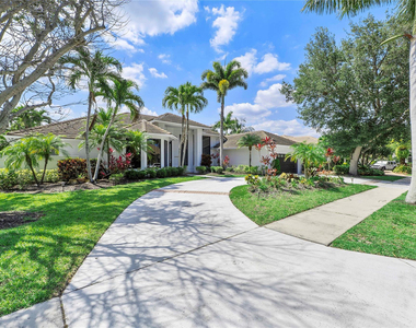 410 Sabal Way - Photo Thumbnail 9
