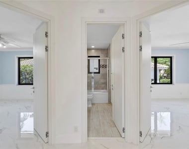 410 Sabal Way - Photo Thumbnail 25