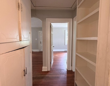 415 W Circle Drive - Photo Thumbnail 6