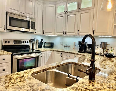 1323 Queens Road - Photo Thumbnail 2